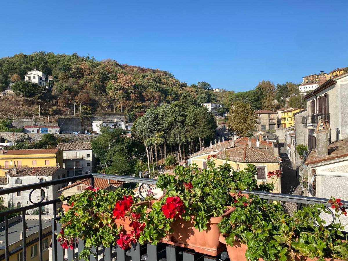 Nonna Felicia B&B Muro Lucano Bagian luar foto