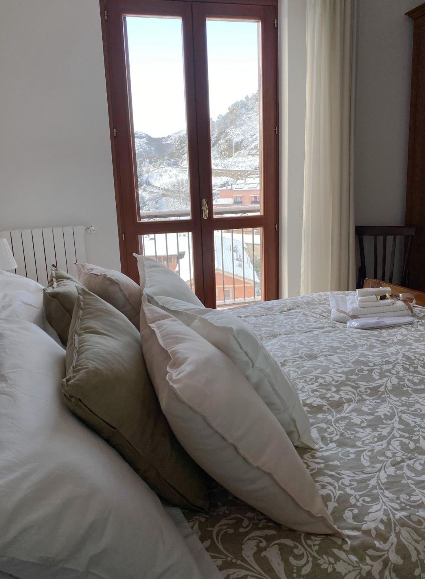 Nonna Felicia B&B Muro Lucano Bagian luar foto