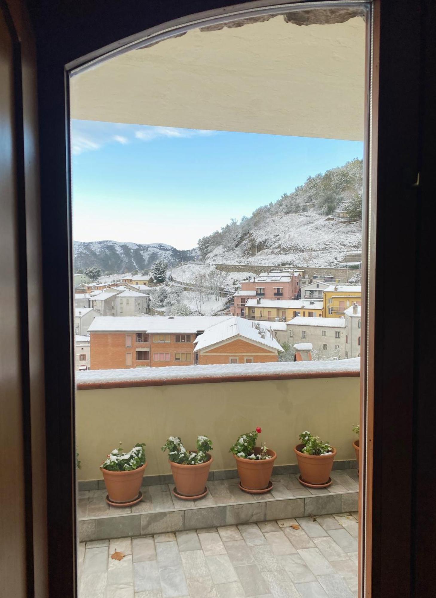 Nonna Felicia B&B Muro Lucano Bagian luar foto