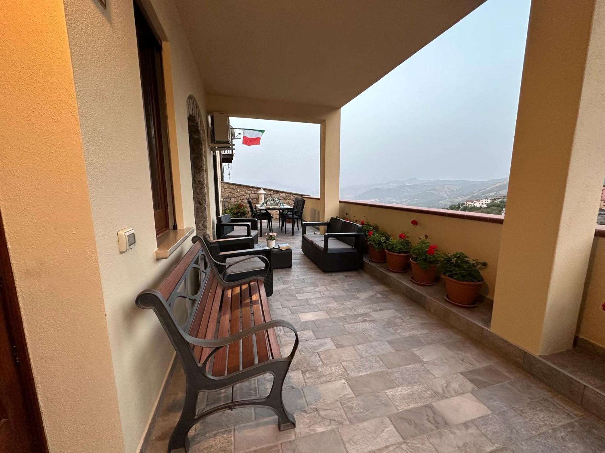 Nonna Felicia B&B Muro Lucano Bagian luar foto